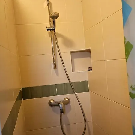 Sea View Renzzo Apartman *
