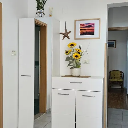 Sea View Renzzo Apartment Strunjan